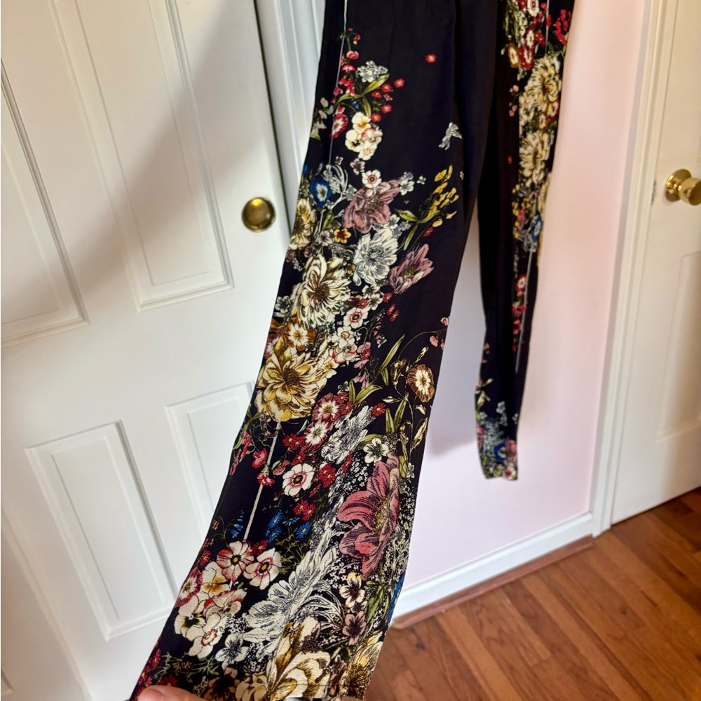 Black floral flowy pants by Philosophy - Picture 3 of 7